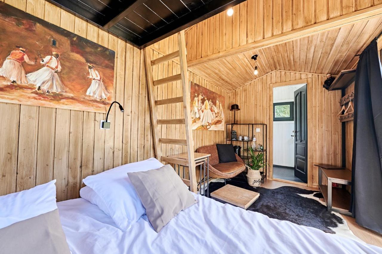 Joly Tiny House Hotel Overijse Exterior photo